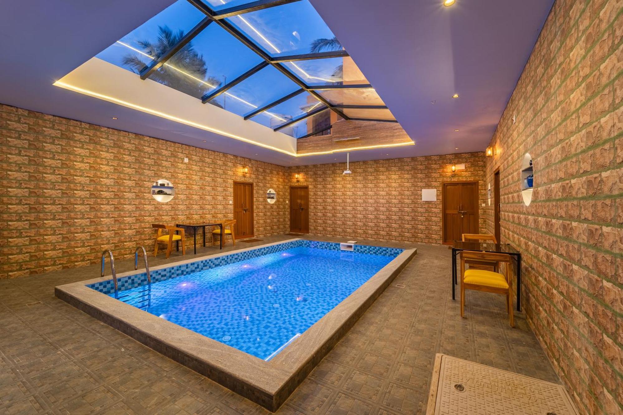 Teak Leaf Gateway Villa With Swimming Pool Indoor Games Kālapettai Dış mekan fotoğraf