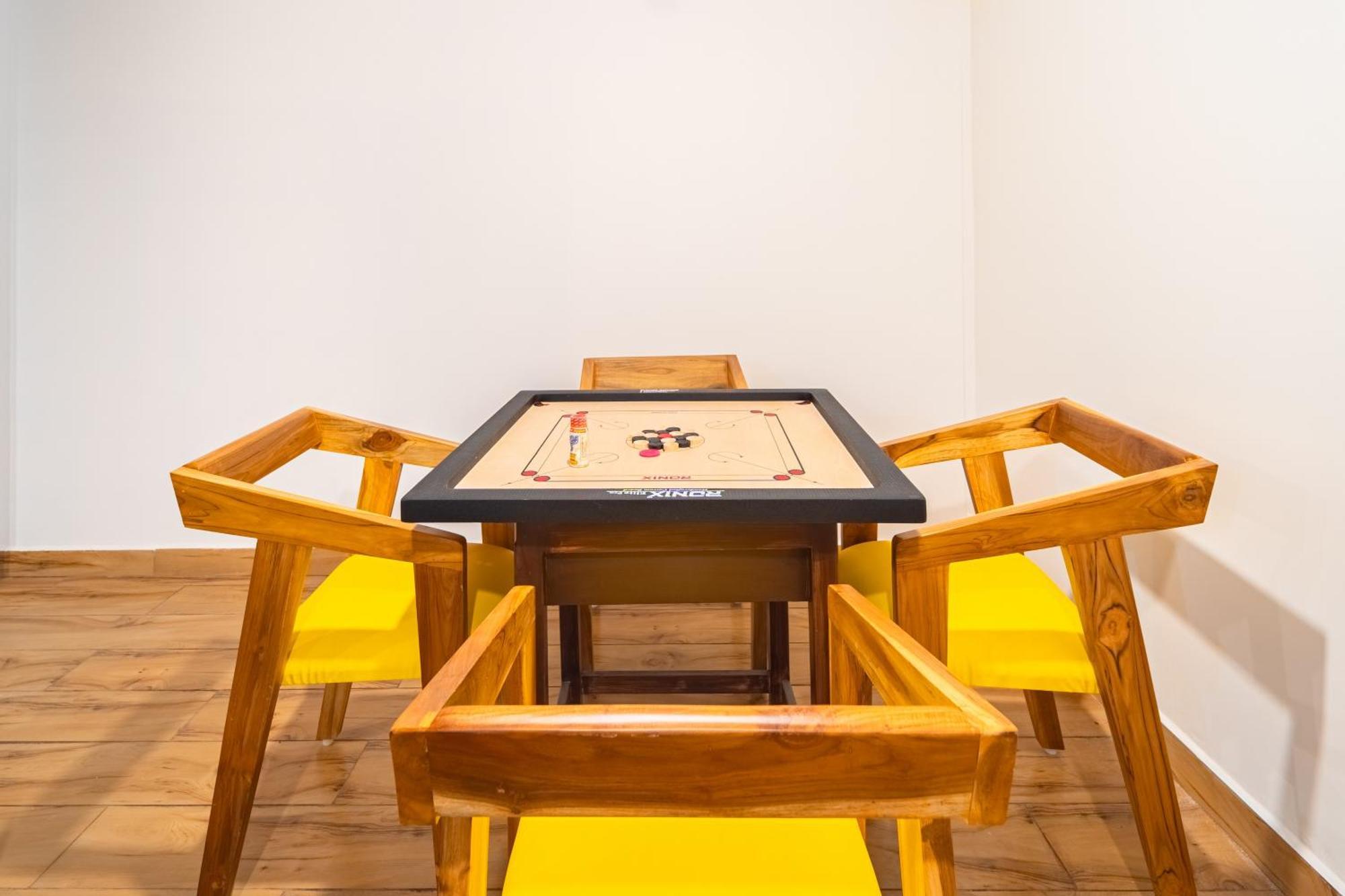 Teak Leaf Gateway Villa With Swimming Pool Indoor Games Kālapettai Dış mekan fotoğraf