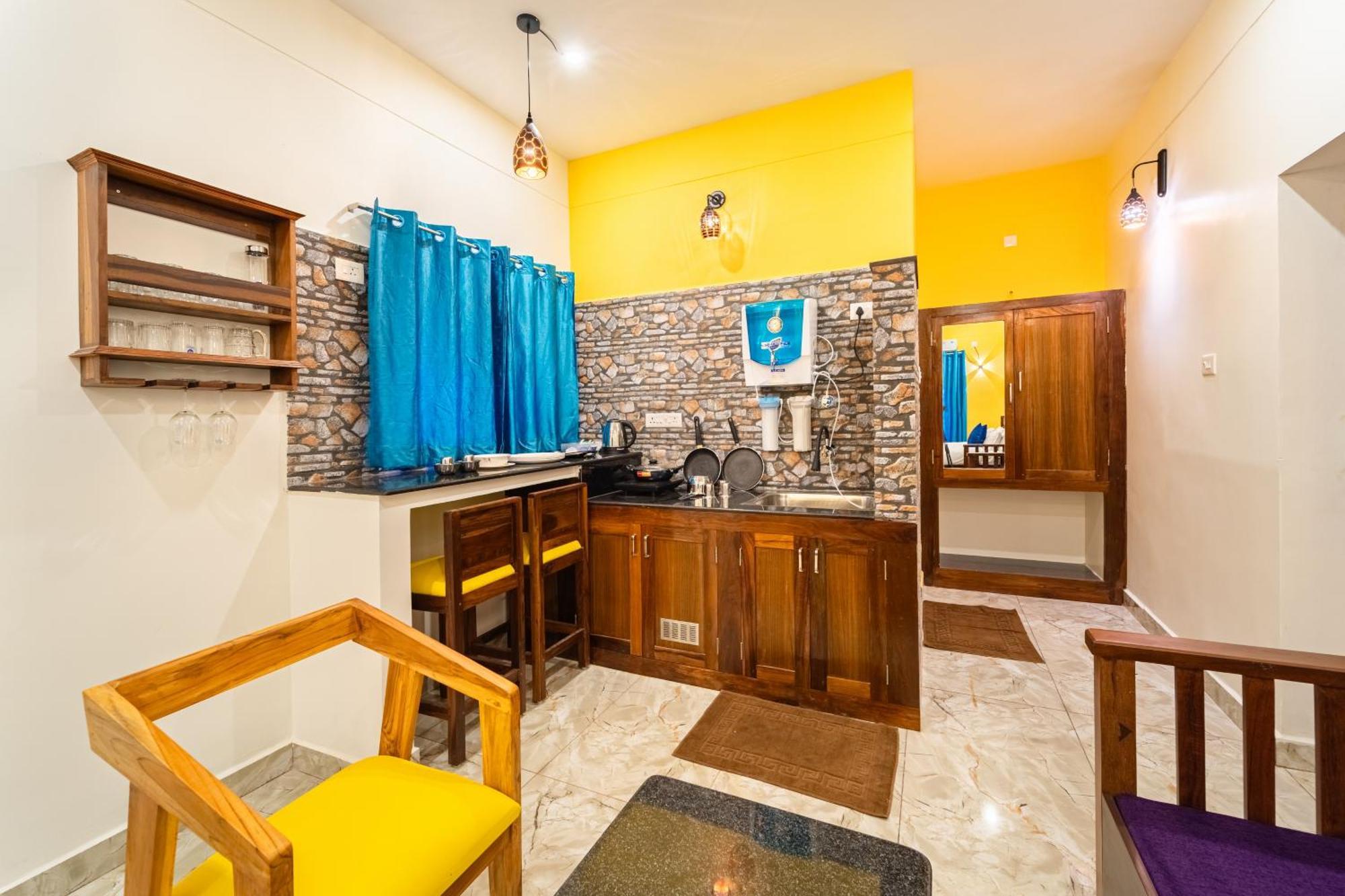Teak Leaf Gateway Villa With Swimming Pool Indoor Games Kālapettai Dış mekan fotoğraf