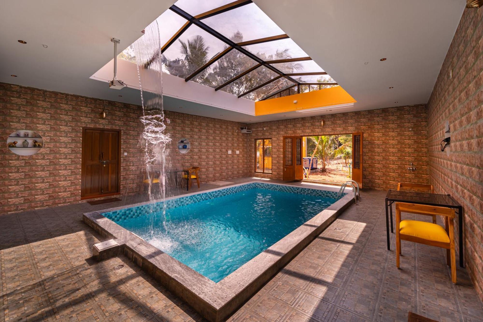 Teak Leaf Gateway Villa With Swimming Pool Indoor Games Kālapettai Dış mekan fotoğraf
