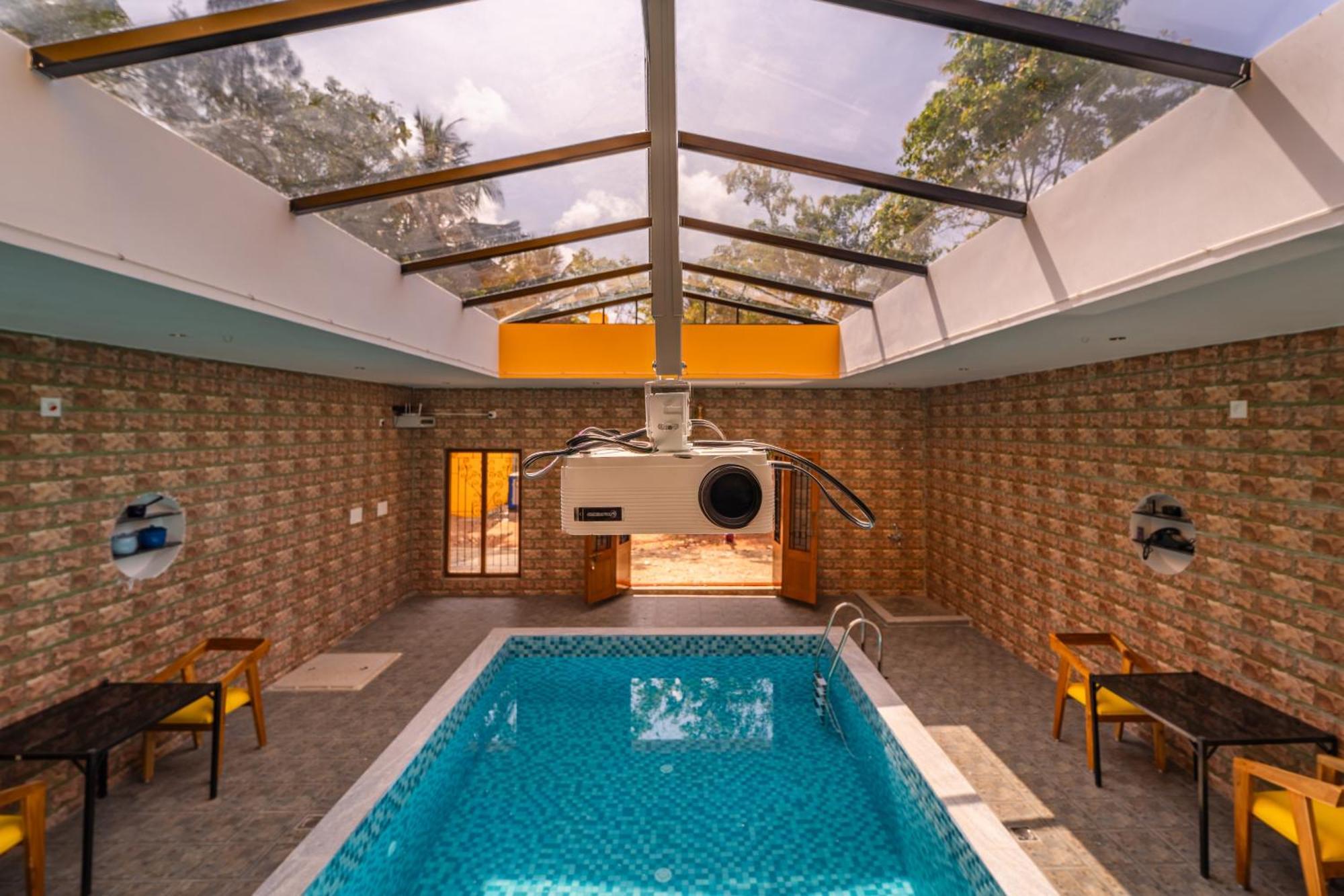 Teak Leaf Gateway Villa With Swimming Pool Indoor Games Kālapettai Dış mekan fotoğraf
