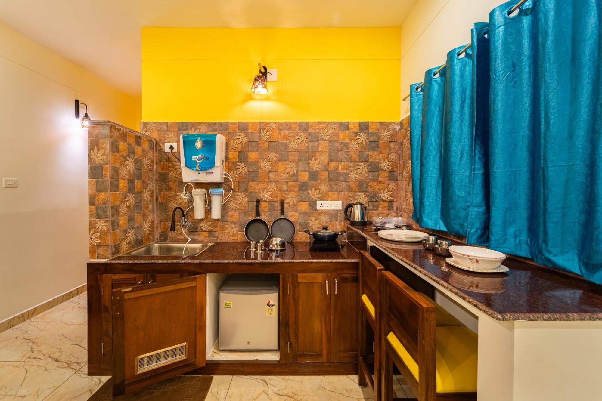 Teak Leaf Gateway Villa With Swimming Pool Indoor Games Kālapettai Dış mekan fotoğraf