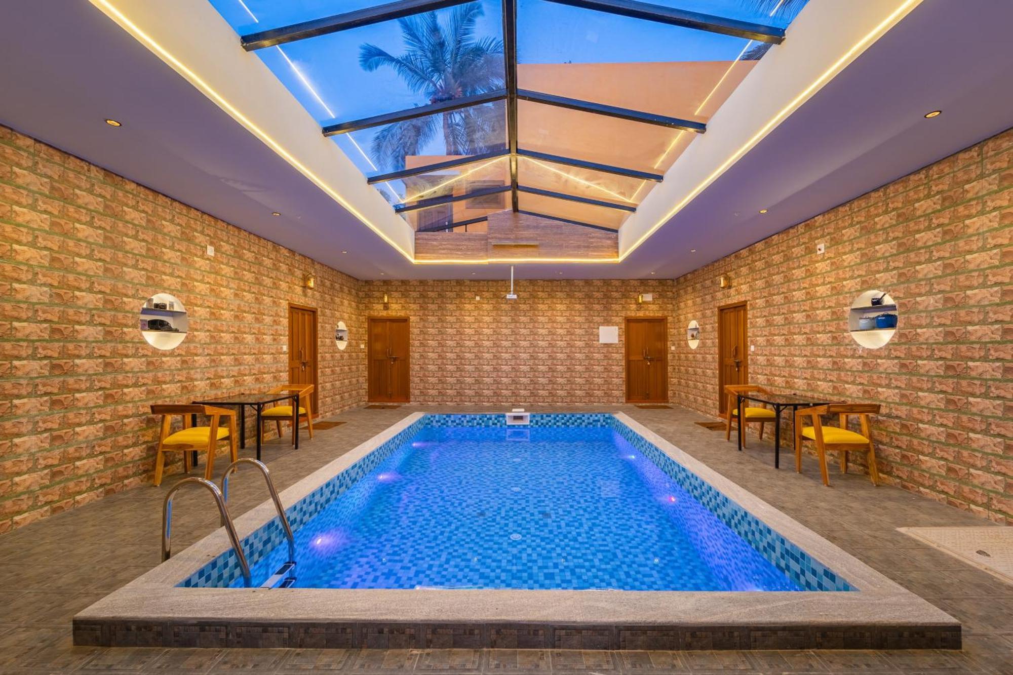 Teak Leaf Gateway Villa With Swimming Pool Indoor Games Kālapettai Dış mekan fotoğraf