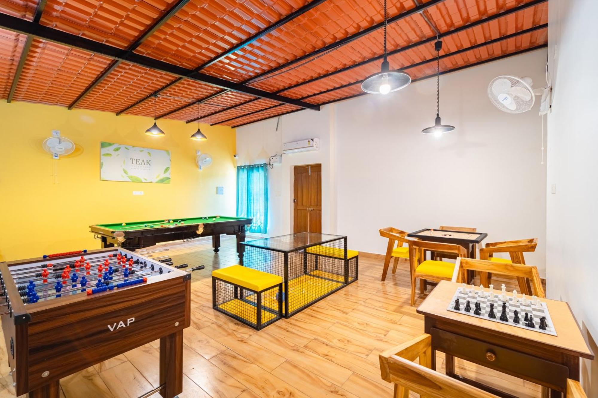 Teak Leaf Gateway Villa With Swimming Pool Indoor Games Kālapettai Dış mekan fotoğraf
