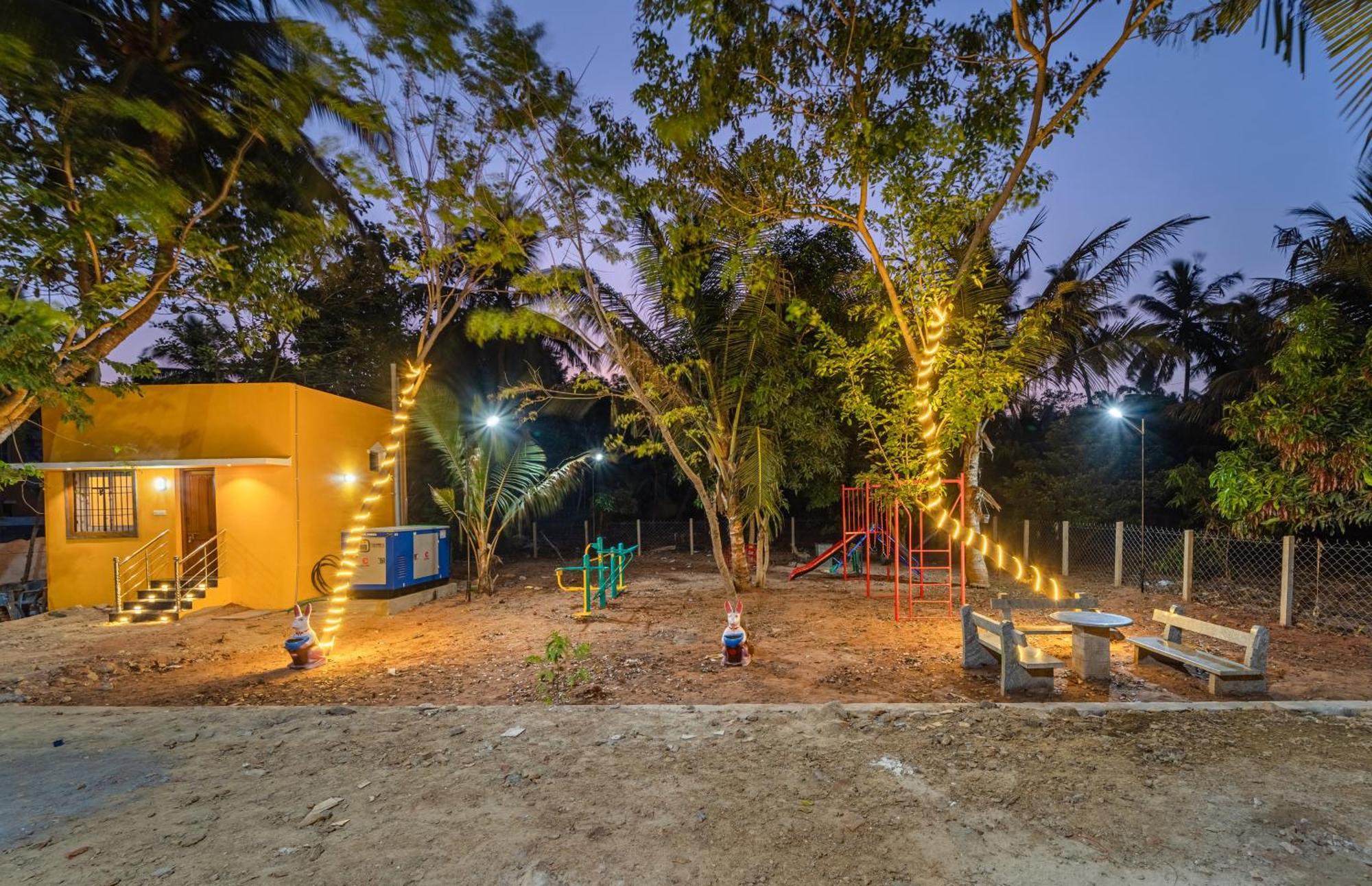 Teak Leaf Gateway Villa With Swimming Pool Indoor Games Kālapettai Dış mekan fotoğraf