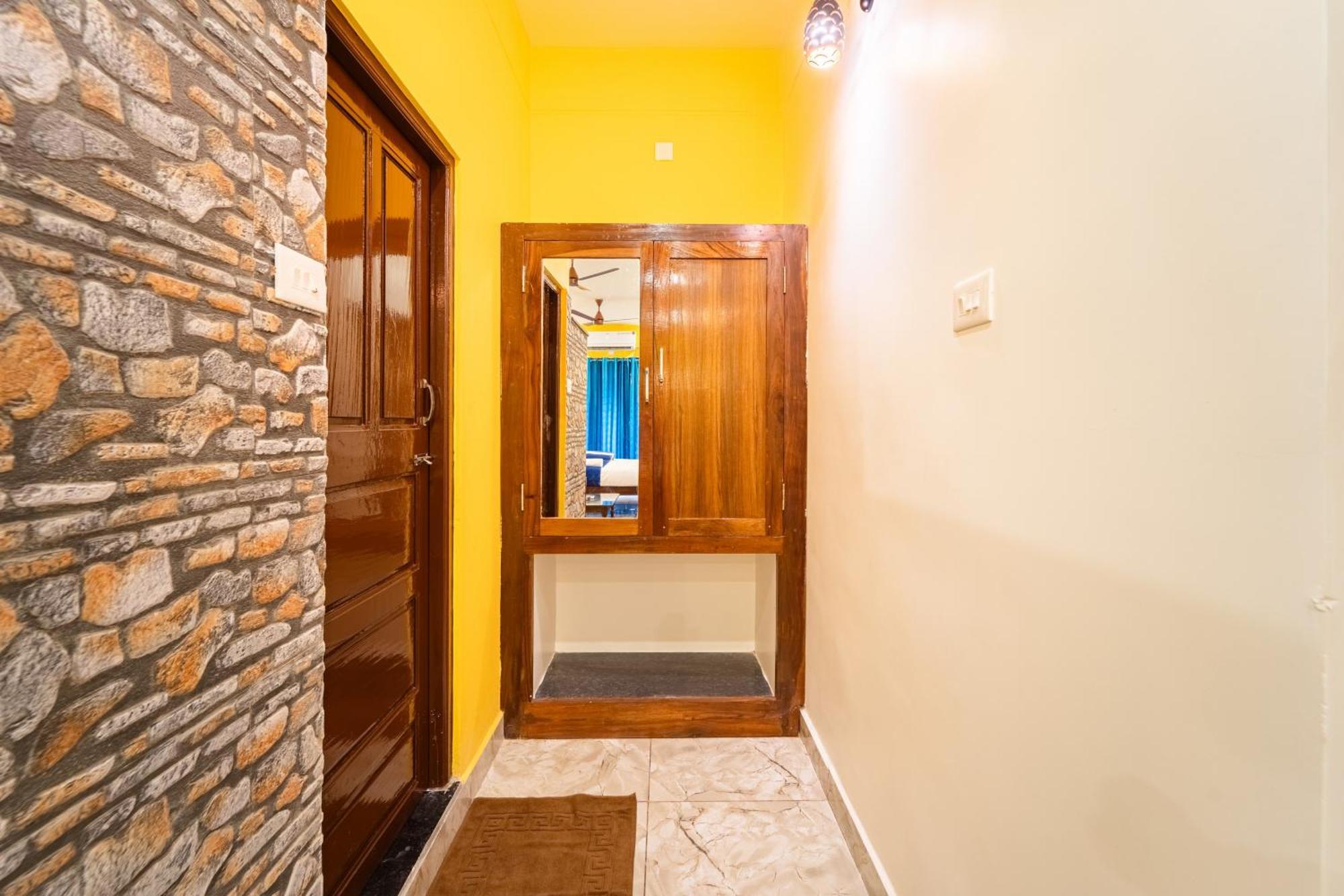 Teak Leaf Gateway Villa With Swimming Pool Indoor Games Kālapettai Dış mekan fotoğraf