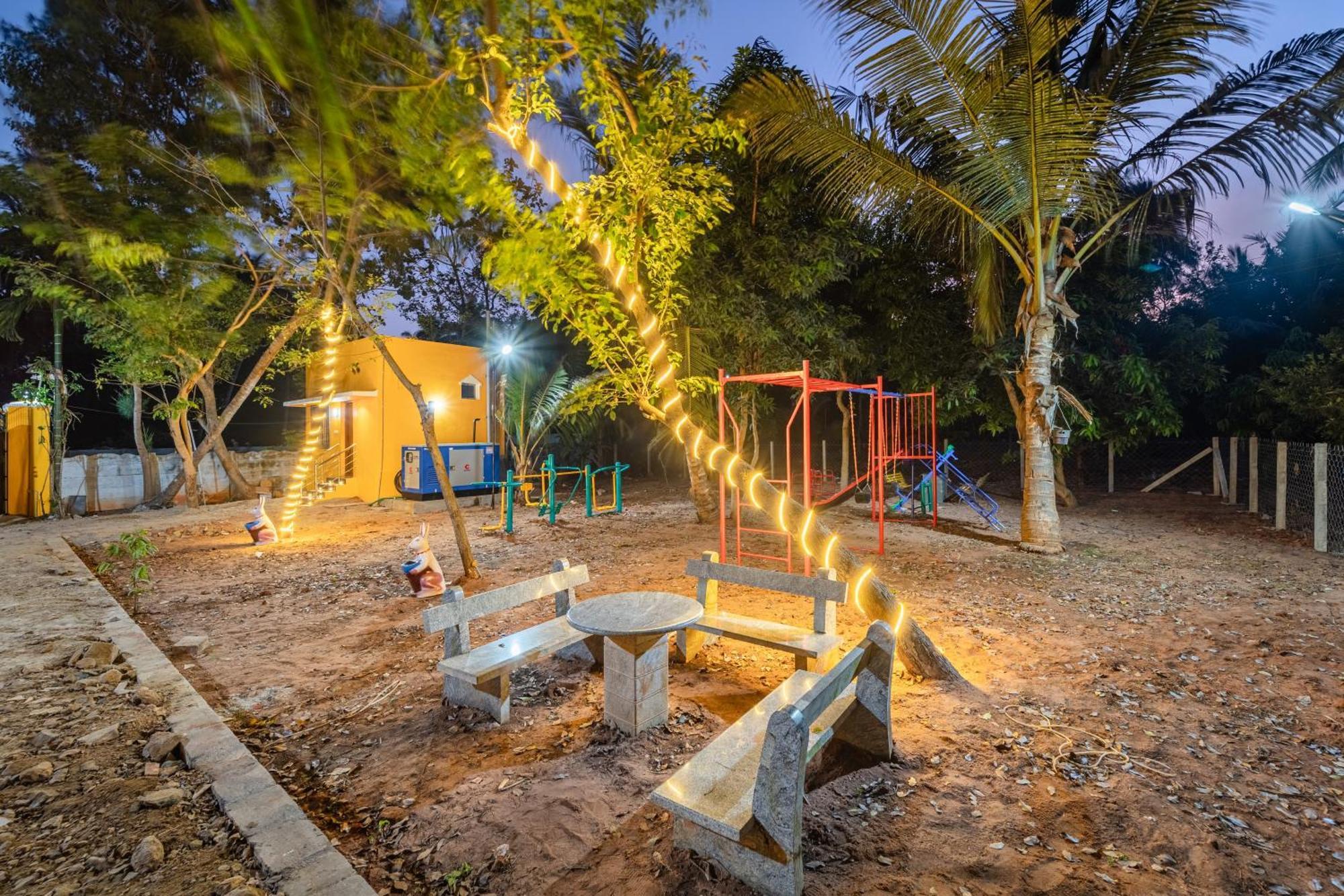 Teak Leaf Gateway Villa With Swimming Pool Indoor Games Kālapettai Dış mekan fotoğraf
