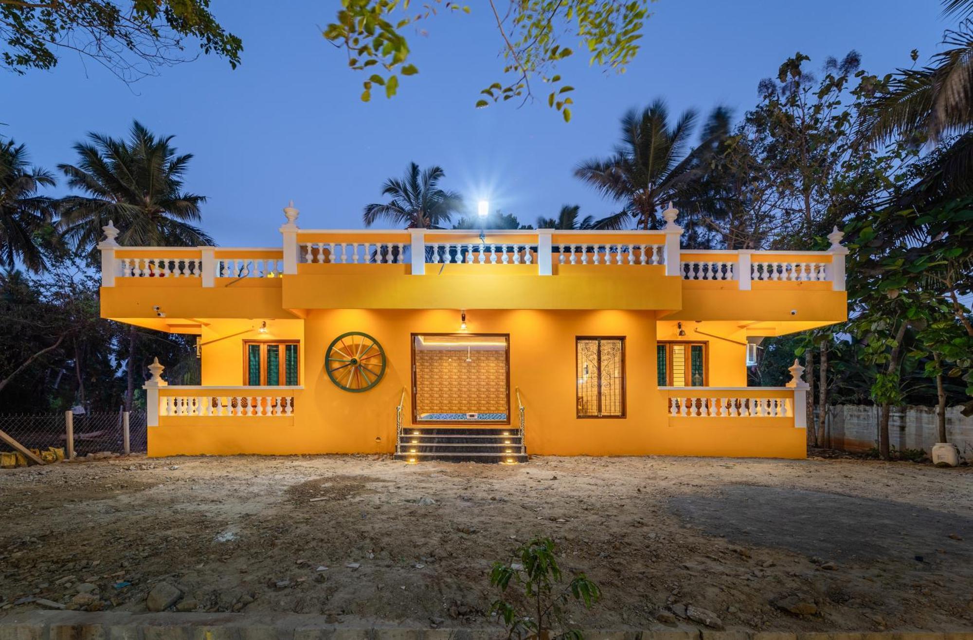 Teak Leaf Gateway Villa With Swimming Pool Indoor Games Kālapettai Dış mekan fotoğraf