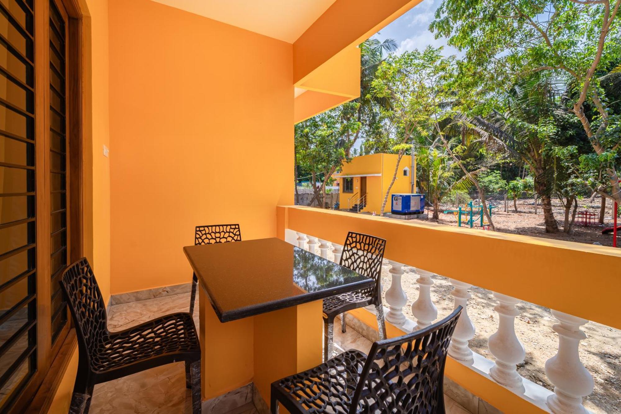 Teak Leaf Gateway Villa With Swimming Pool Indoor Games Kālapettai Dış mekan fotoğraf
