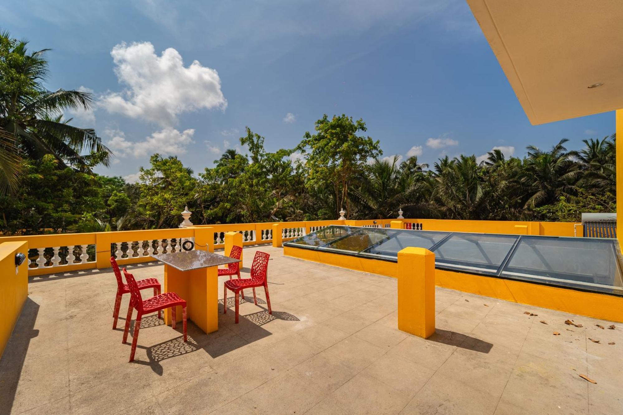 Teak Leaf Gateway Villa With Swimming Pool Indoor Games Kālapettai Dış mekan fotoğraf